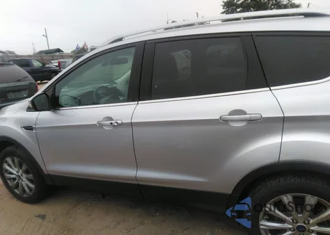 2017 Ford Escape Titanium from USA, damaged, VIN 1FMCU9J9XHUE10243